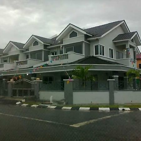 Makmur Homestay Taiping Exteriér fotografie